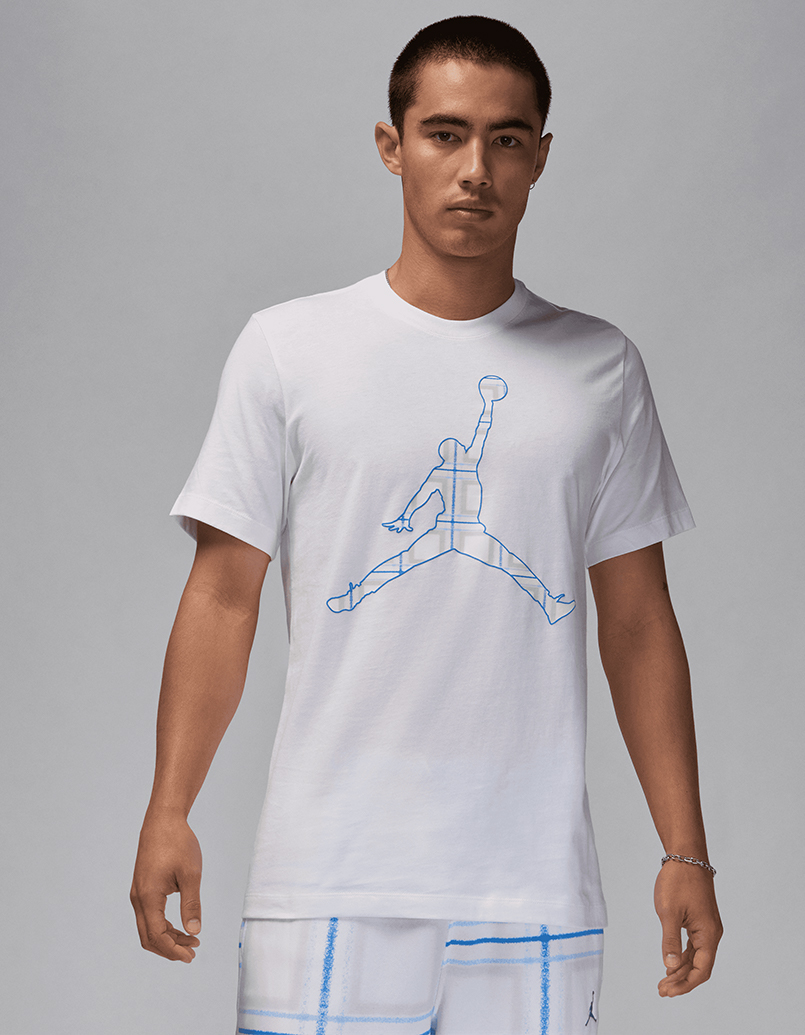 Jordan Flight Essentials Holiday T-Shirt